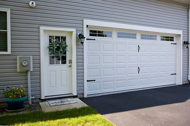 24/7 Emergency Garage Door Panel Replacement experts in Loveland, OH